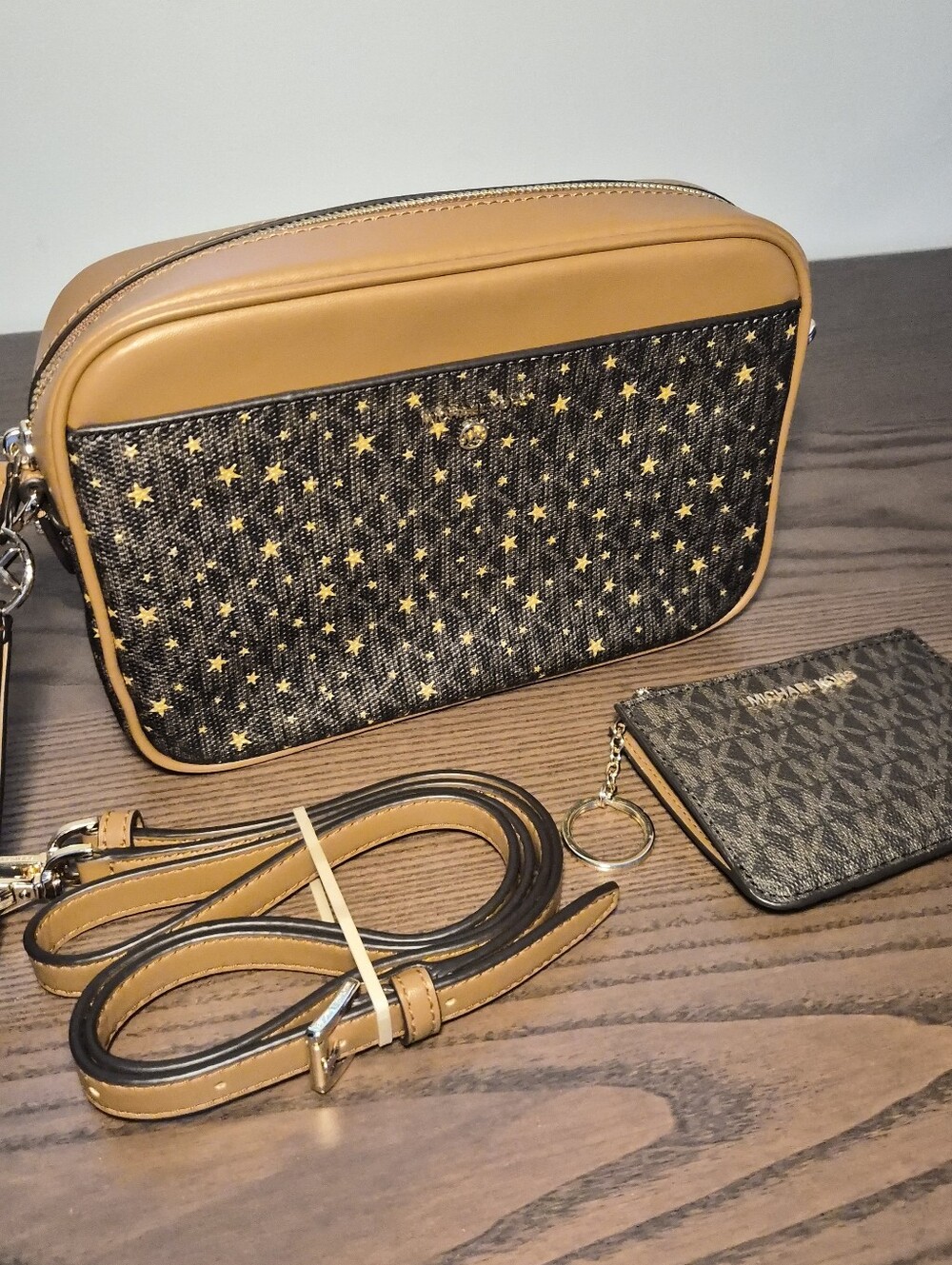 Michael Kors Jet Set Charm Signature Scattered Stars Camera/Crossbody + Wallet